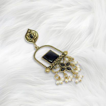 Traditional Black Stone Dangler Earrings for Women – Antique Gold Finish Ethnic Earrings with Pearl Beads for Festive & Wedding