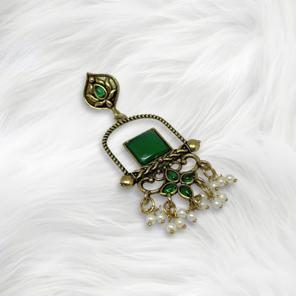 Traditional Green Stone Dangler Earrings for Women – Antique Gold Finish Ethnic Earrings with Pearl Beads for Festive & Wedding